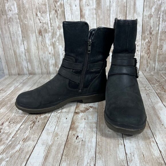 Ugg Simmens Waterproof zip up bootie womens 7 - Picture 5 of 8
